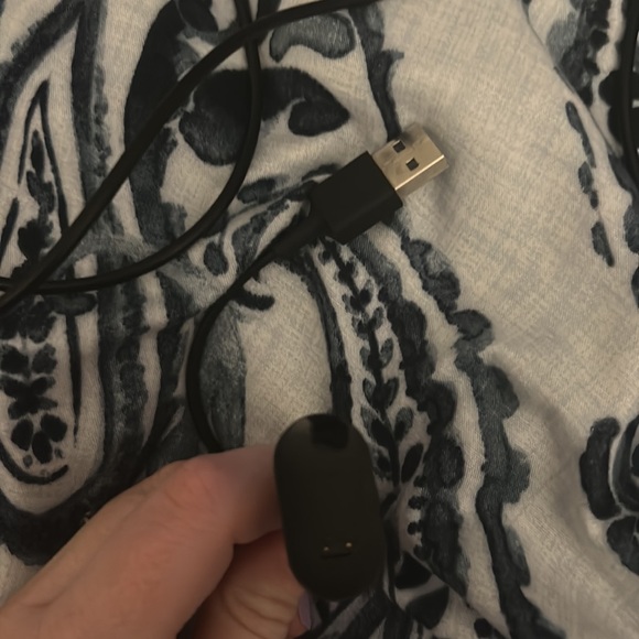2 Fitbit HR Charging Cables - Picture 2 of 2